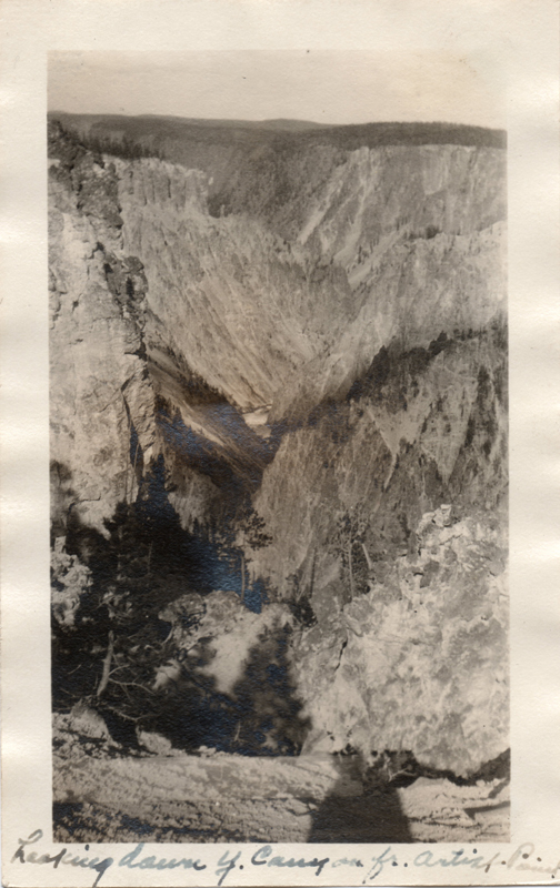 1924o5_Looking_down_Yellowstone_Canyon_fr_Artists_Point_27Jun1924