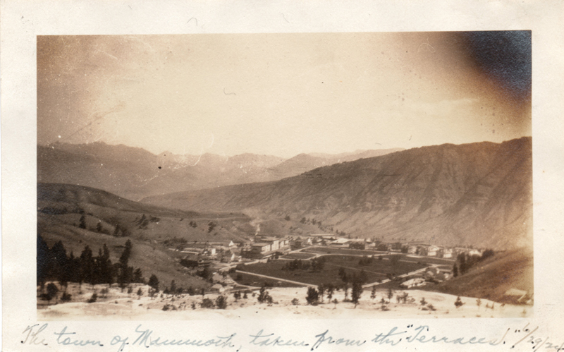 1924r6_Town_of_Mammoth_taken_from_the_Terraces_29Jun1924