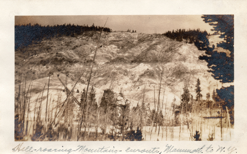 1924s7_Hell-roaring_Mountains_enroute_Mammoth_to_W_Y_29Jun1924