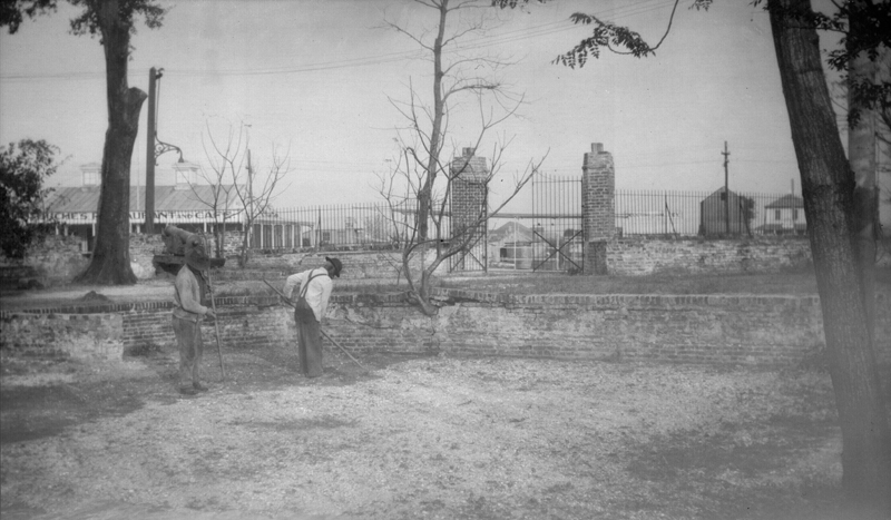 1919r4_new_orleans_workers_at_spanish_fort_ruins_c1919