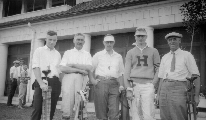 1932a_don_will_and_golfers_c1932