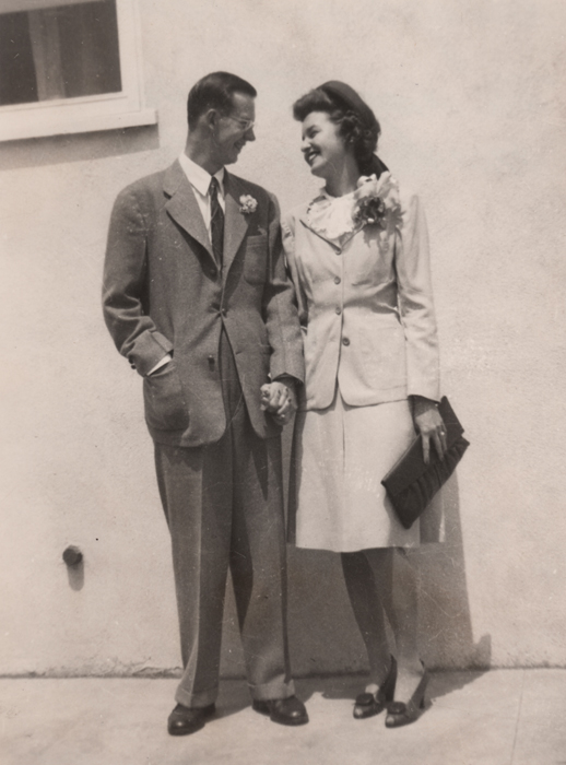 1942s1_DeWayne_Lorna_wedding_photo_22Aug1942