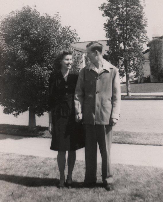 1944d1_Lorna&DeWayne_March_1944
