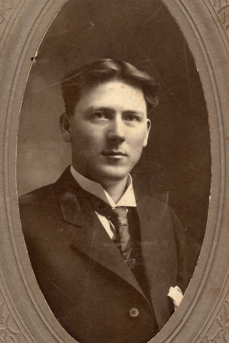 alex_johnson_c1910_leg