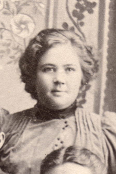 caroline_johnson_c1901_leg