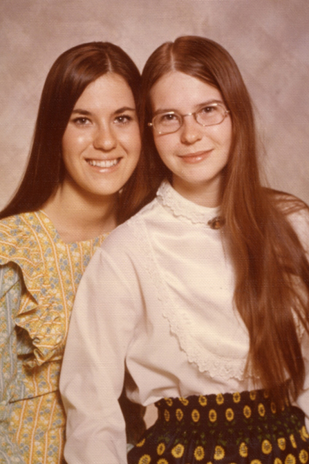 christine_johnson_janine_johnson_1973_leg