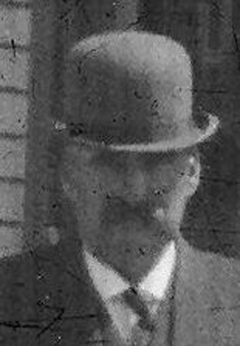 john_t_gold_or_other_man_c1903