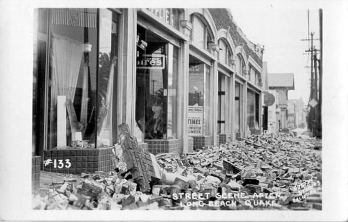 long_beach_street_after_quake_1933