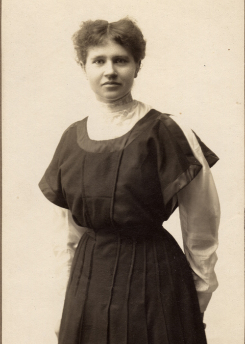 lula_mae_talbot_c1910_leg