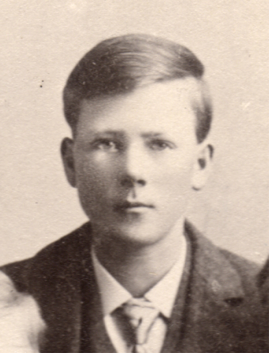 alex_johnson_c1900_leg