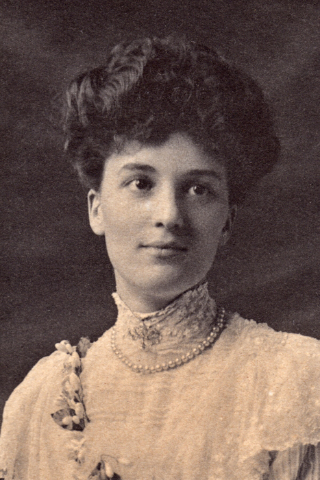 alice_wallace_c1892_leg