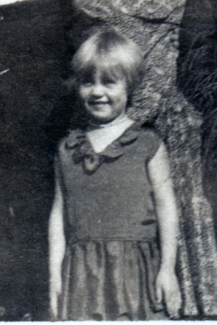 dorothy_maude_johnson_c1931_leg