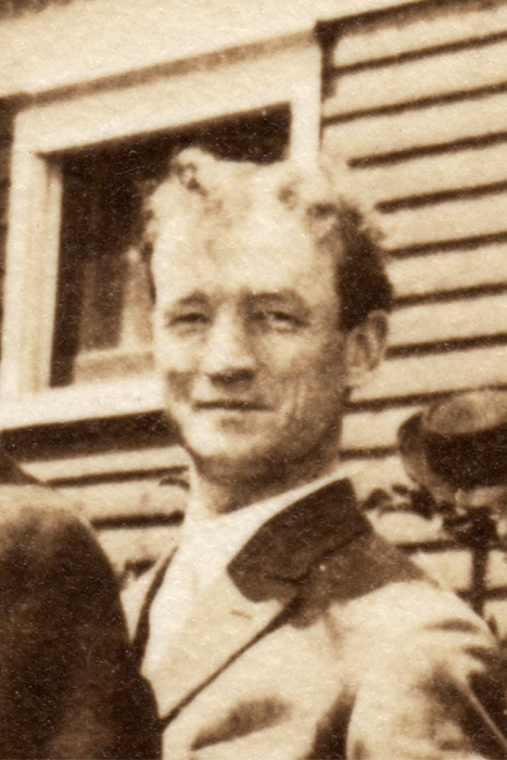 ed_wallace_c1910_leg