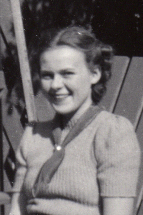 gail_ann_johnson_1939_leg