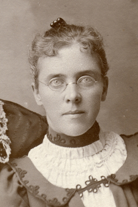 matilda_wallace_c1880-90_leg
