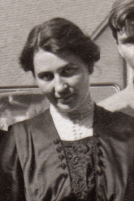 mrs_lew_wallace_c1913_leg